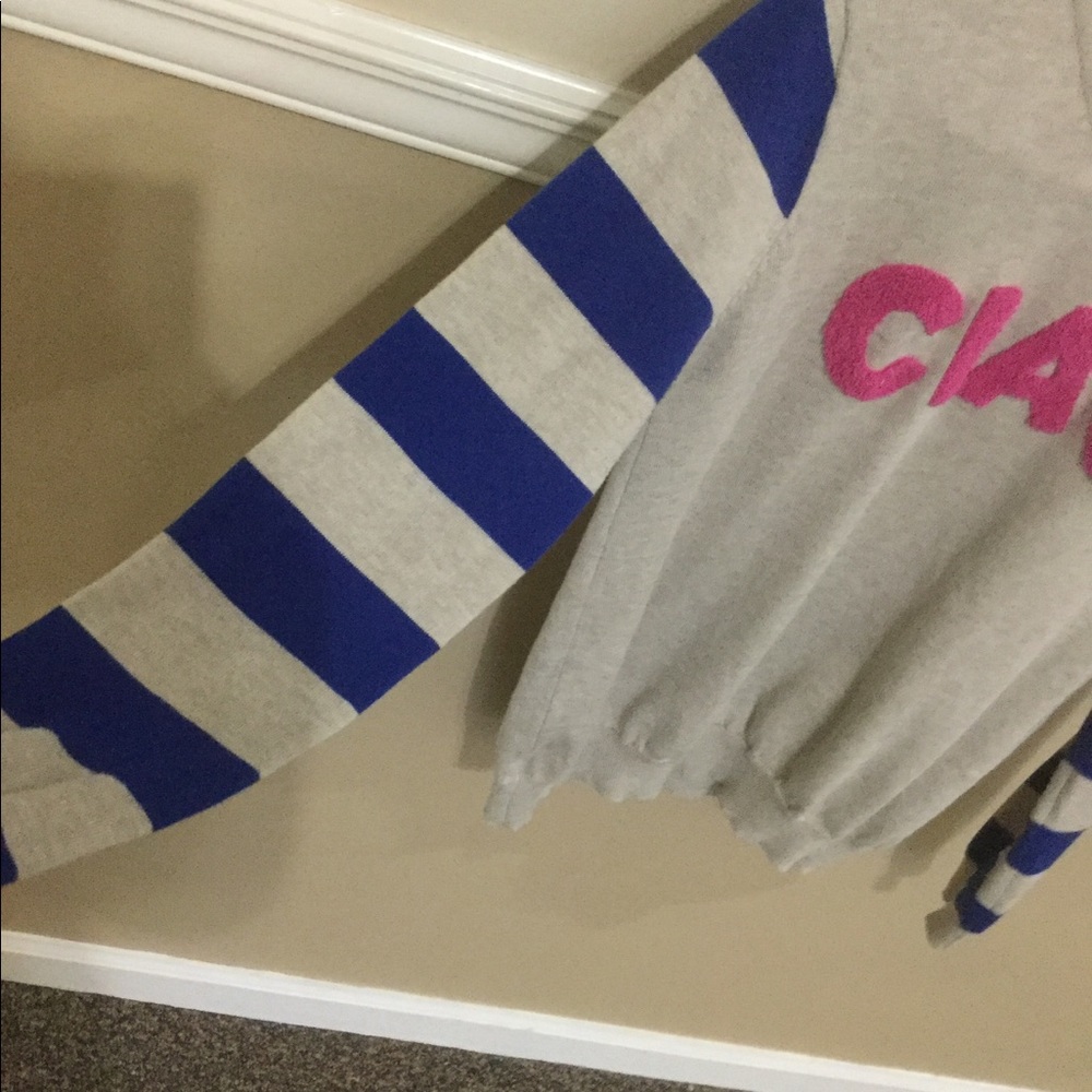 Sweater - Picture 3 of 3